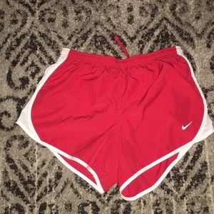 nike girls L red shorts